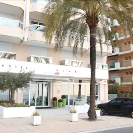 Riva Art & Hotel 4*